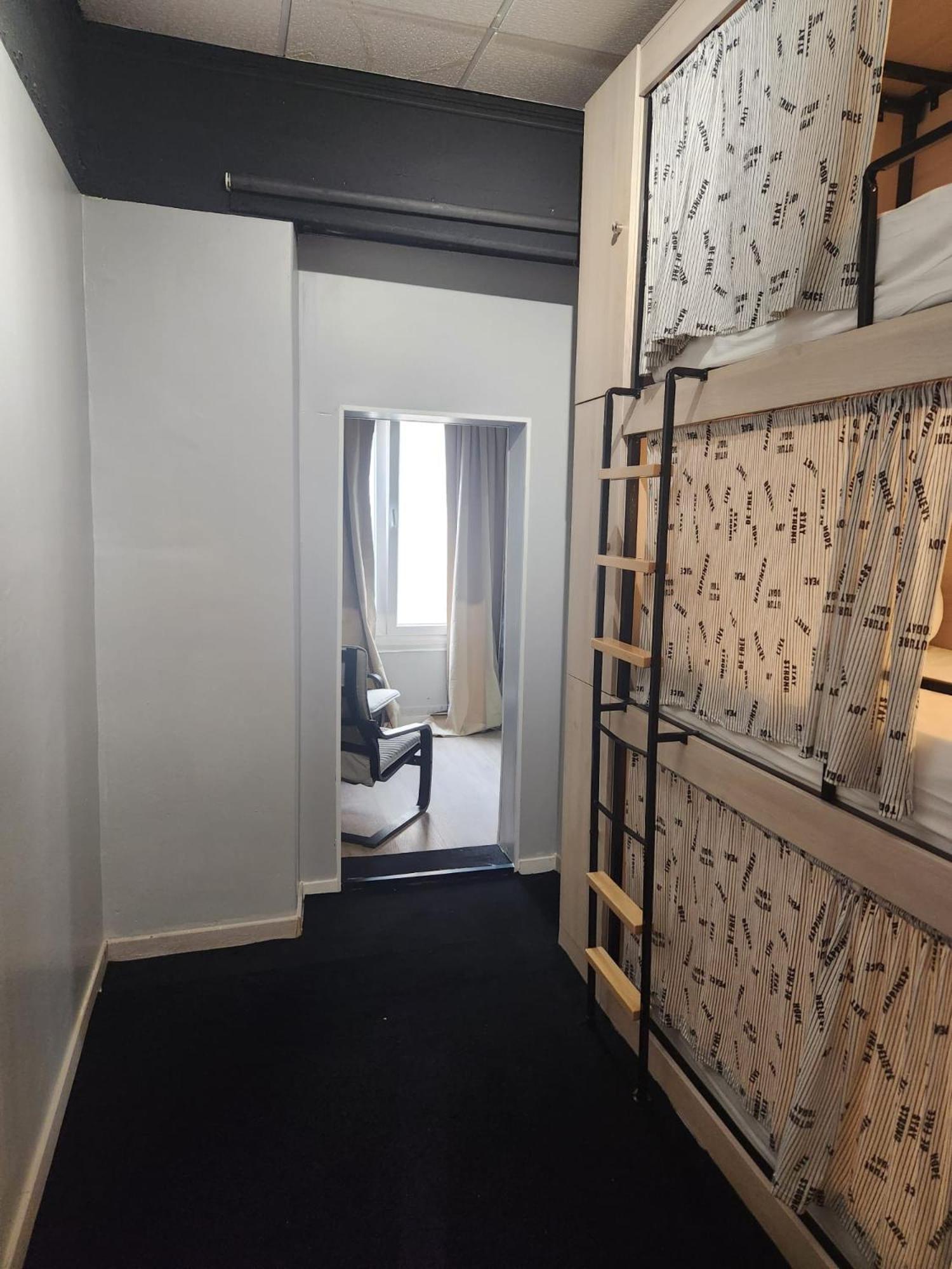 Daora Lisbon Hostel Exterior photo